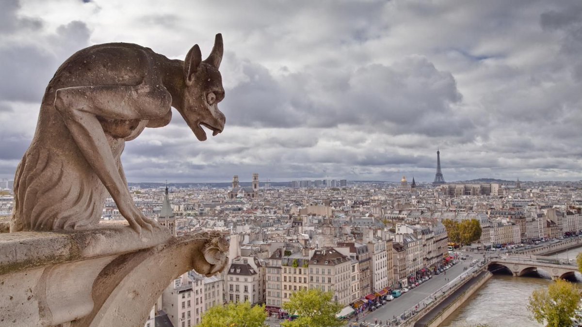KIMFOR123's tweet photo. (غرَغل أو غارغويل) gargoyle منحوتات لكائنات غريبة التي تتربع على قمم كنائس العصور الوسطى-أصل الكلمة من صوت غرغرة الحلق بالماء- وتتكون من نوعين؛الأول تصنع لمخارج المياه(ميزاب)والثاني لا تستخدم لأي غرض،وهناك خلاف حول الغرض منها،أبرزها: أنها تقوم بمنع الأرواح الشريرة من دخول الكنيسة https://t.co/PXPinpr84p