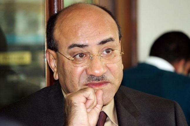 Cairo67Unedited's tweet photo. Unfortunately for a man with an obvious love for Egypt, #HeshamGenina ,  #SamiAnan running mate, he miscalculated terribly suggesting his Camp was in possession of documents implicating highly-ranked Egyptian figures.
Today,Genina was arrested by 30 police officers from his home https://t.co/wc9tga0i30