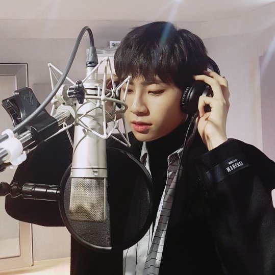 아라몰라 < Valentine's Day 고백 >

(허니텐이 생각하는)
① 밸런타인데이에 '받고 싶은 고백'
② 밸런타인데이에 '하고 싶은 고백'
③ 밸런타인데이와 '어울리는 노래'

지금 바로 <a href="/UP10TION/">업텐션(UP10TION)</a> 웨디에게 보내주세요:)
- 참여기간 : ~ 2/14 PM 12:00