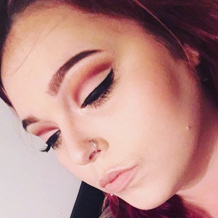 GemmaKellySmit2's tweet photo. First ever Cut Crease I have ever done in my life and I love you let me know what you guys think of this eye look ❤ •Follow My Instagram GetBeauty for more looks &amp; please comment  below on what looks you Guys would like to see me create or recreate 💋 #CutCreasesucces https://t.co/3cmYPSCcSf