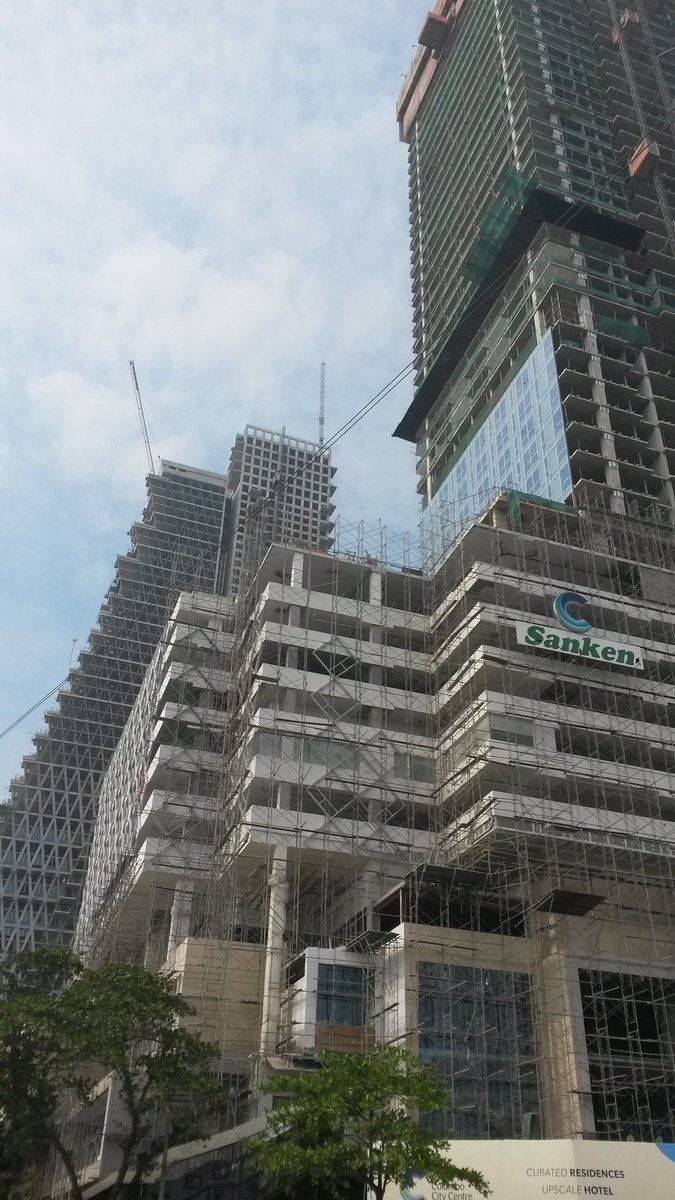 Parts of #Colombo looking bizarrely like #Dubai.