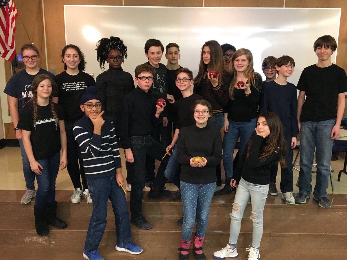 MrsFullerBMS's tweet photo. Dress Like Steve Jobs Day and the Evolution of @Apple Products Showcase were fun supplements to watching the Jobs film and comparing it to Blumenthal’s YA Jobs biography! I would say we have some innovators on our hands here...💡 #orangelearns @BradyMiddle @Orange_Schools https://t.co/LW6yi93UMq