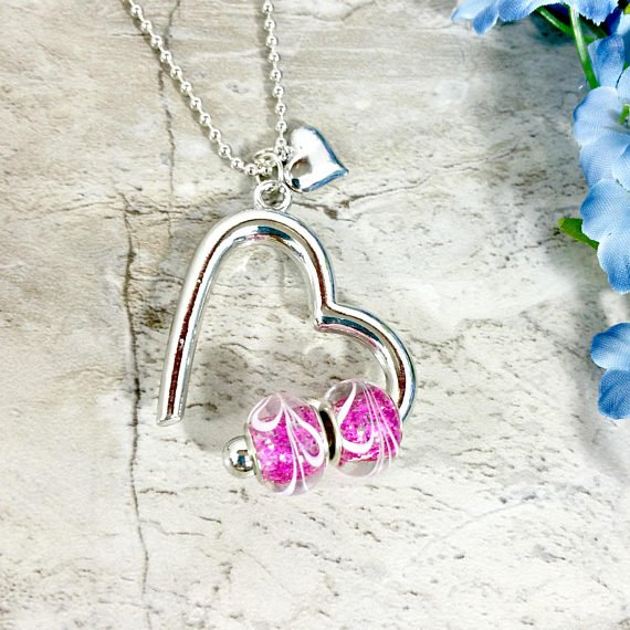 arkayscreations's tweet photo. Add A Bead Necklace, Bead Holder Necklace, Heart Necklace with Bead Holder, Bead A Heart Necklace, Heart Pendant, Heart Jewelry, Gift #AddABead #Necklace #BeadHolder 
$22.00
➤ https://t.co/wUDjTz6kYi
via @outfy https://t.co/3ma8n7W6xd