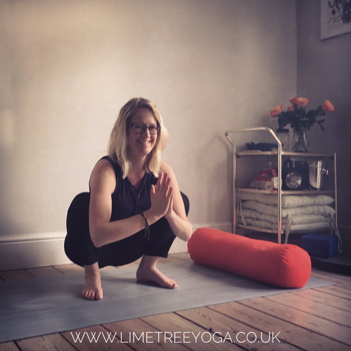 YogaPernilla's tweet photo. VALENTINES DAY YOGA tomorrow Wednesday 09.30 - self love, kindness and bolster hugging 🤗🤸♂️https://t.co/ki47II020w #yoga #chislehurst #devayoga #vinyasaflow #yogaforall #kindness #selflove ❤️ https://t.co/h2O0MLO0PN