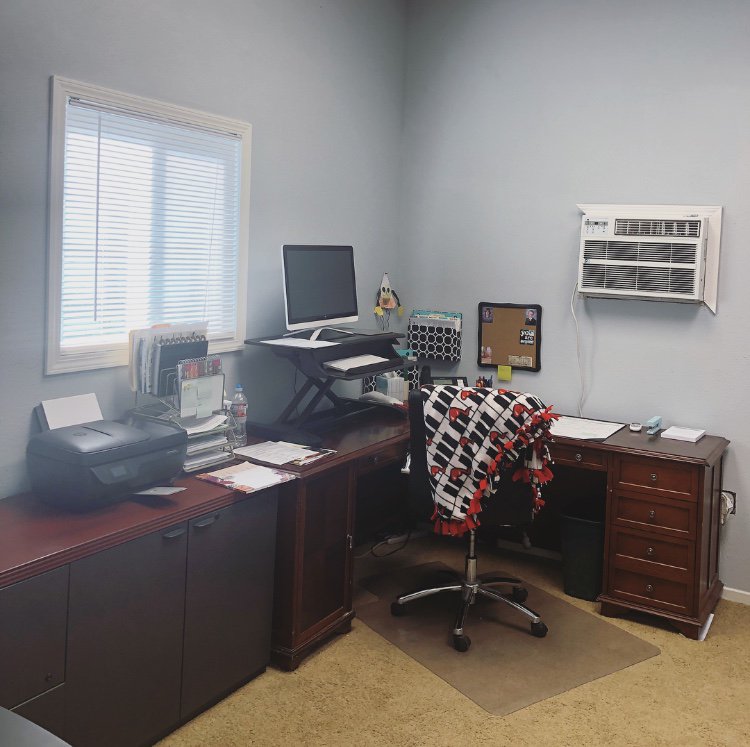 BlackKnightPest's tweet photo. Phase 1, which was adding an additional office space for admin, has been complete! We’ve already moved on to Phase 2, which is to furnish an official break room space! *yay* We have the best repair crew in town! 🤗 #progress #termitetuesday #techlife #pestcontrol #supportlocal https://t.co/5FfIFB5OVs
