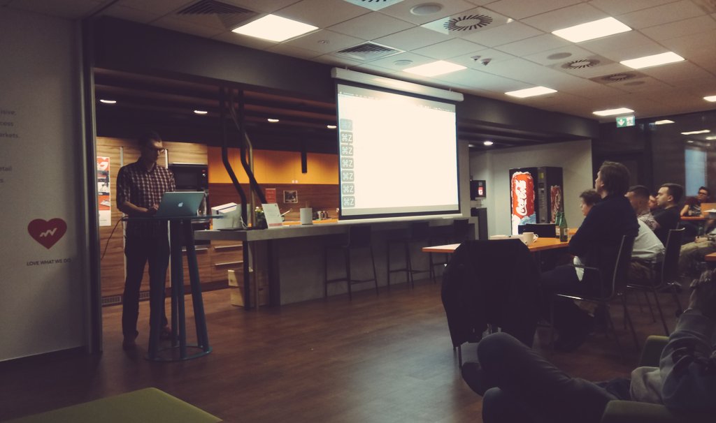 gdgkrk's tweet photo. Why exit it if it's so cool? @mdbk_8 talking about @ideavim plugin at Android Tech Talks tonight #androiddev #ideavim https://t.co/eiQJpZp4RH