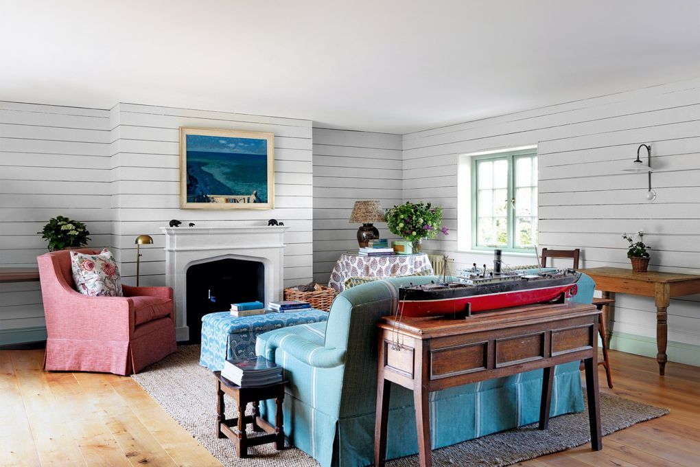 _houseandgarden's tweet photo. Gorgeous English country cottage living rooms, from traditional to eccentric. https://t.co/KNI7jmG1oc https://t.co/8D7WhWgljI