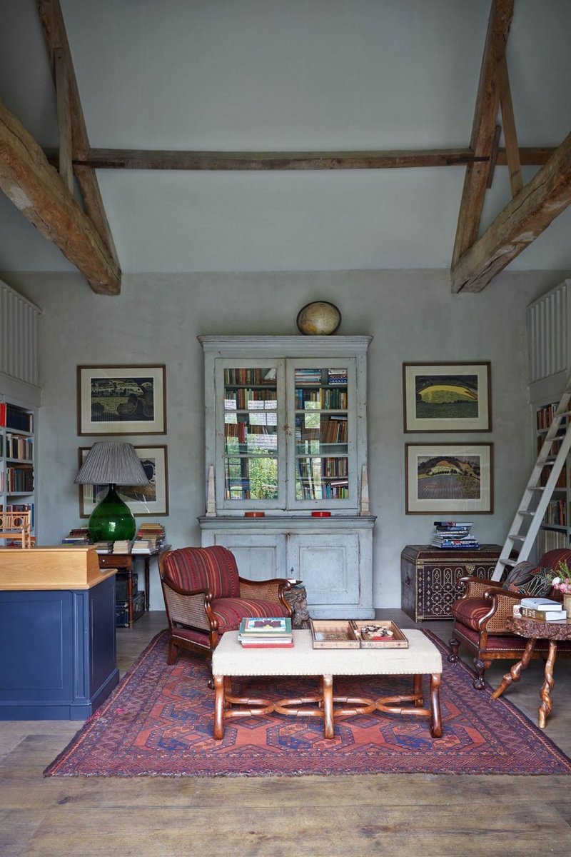 _houseandgarden's tweet photo. Gorgeous English country cottage living rooms, from traditional to eccentric. https://t.co/KNI7jmG1oc https://t.co/8D7WhWgljI