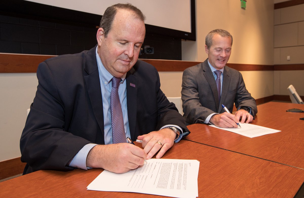 EastCarolina's tweet photo. ECU and analytics leader @SASsoftware will join forces to help rural areas overcome economic, educational and health disparities: https://t.co/cVR9YZMLD6 https://t.co/yYmxzmjg29