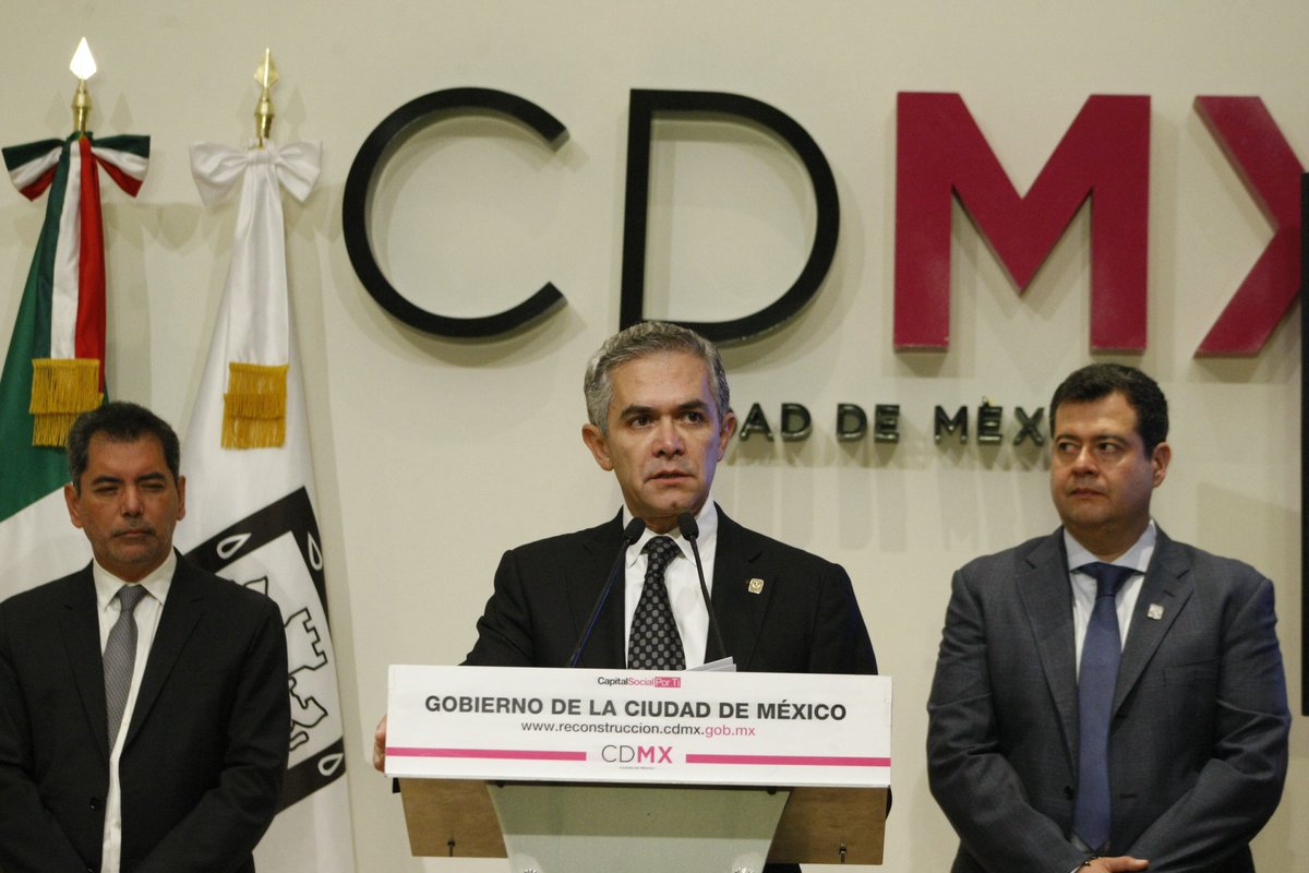 Lo recaudado con motivo de las fotomultas es destinado por decreto de ley a las labores de #ReconstrucciónCDMX de la infraestructura de seguridad peatonal y vial >> goo.gl/p3axiD