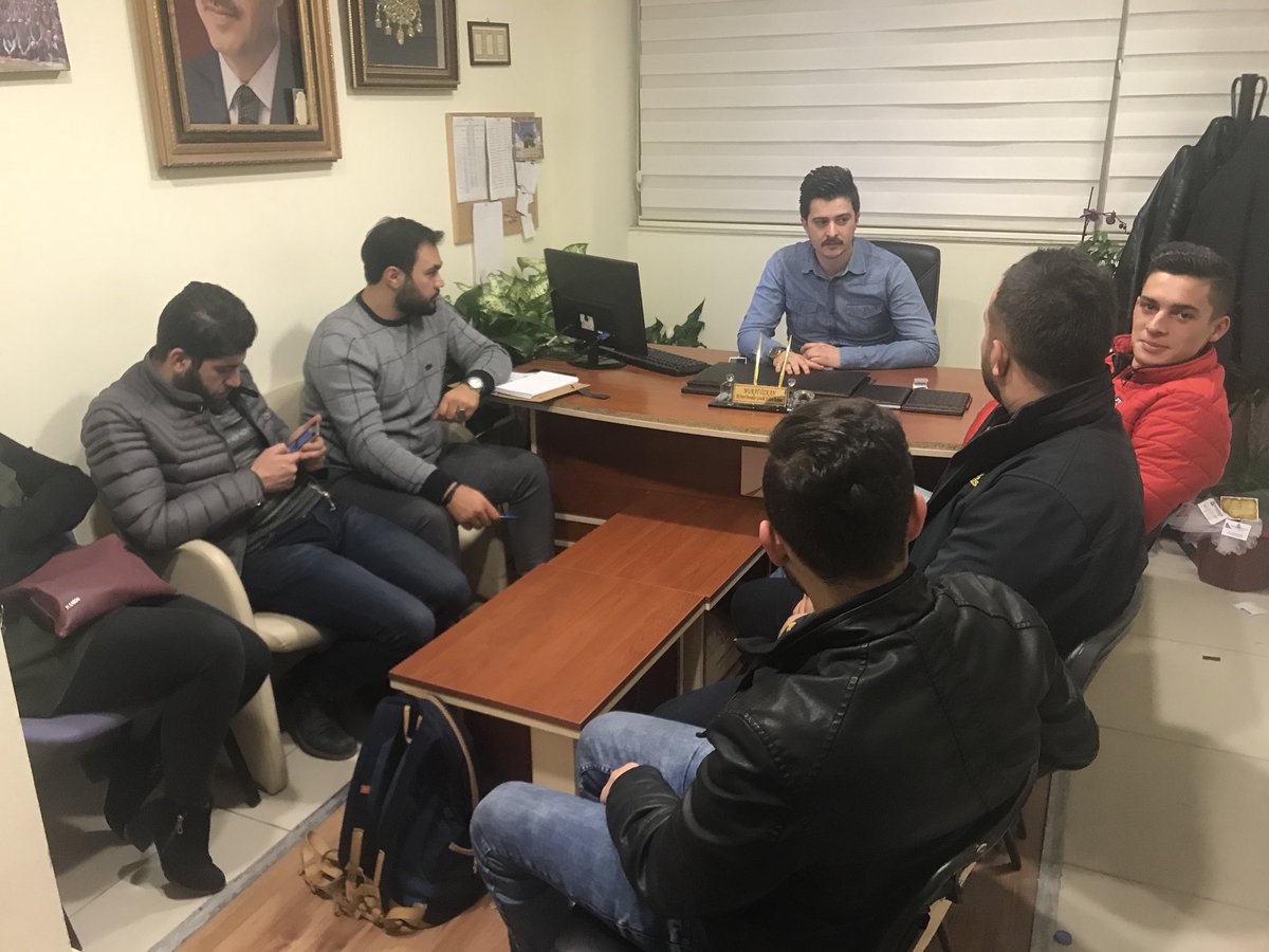 25 Şubat Pazar günü gerçekleşicek olan Gençlik Kolları kongremiz için çalışmalarımız devam etmektedir 
<a href="/muratozkan06/">Murat Özkan 🇹🇷</a> <a href="/kurtcancelebi/">Kurtcan Çelebi</a> <a href="/akgenclikankara/">AK Gençlik Ankara</a> <a href="/ServetTurkayik/">Servet Türkayık🇹🇷</a> <a href="/AKKADINPURSAKLR/">AK Kadın Pursaklar</a> <a href="/AKPURSAKLAR/">AK PARTİ PURSAKLAR 🇹🇷</a> <a href="/selcukcetin_/">Selçuk Çetin</a> <a href="/pursaklarbld/">Pursaklar Belediyesi</a>