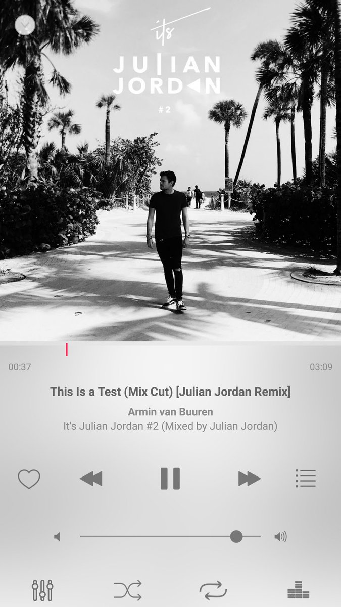 Fvckn_bee's tweet photo. @JulianJordan coming thru w them bangerz/compilations 🎶👏 https://t.co/a5qZSUXf90