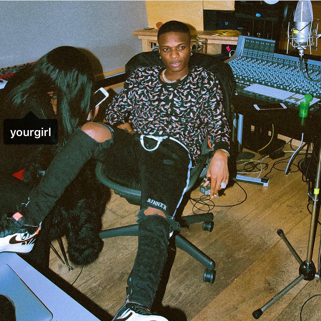 wizkidayo's tweet photo. 👀 https://t.co/7aJmFlyJ2l