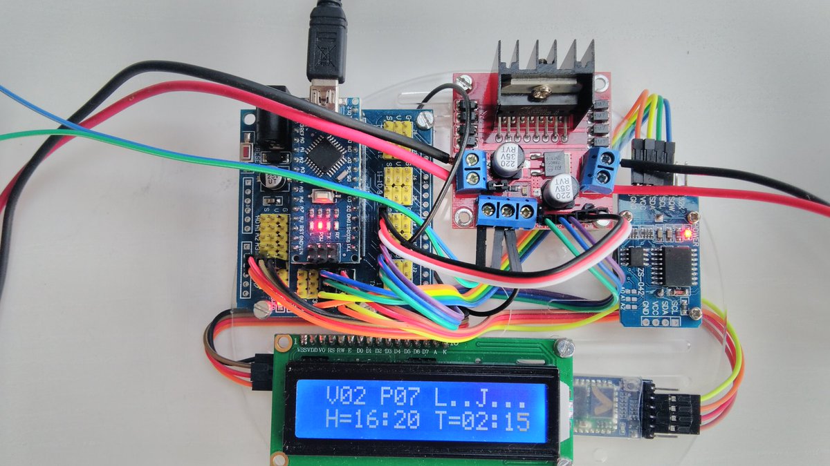 Programador de riego. 4 electroválvulas y 10 programas por cada una. #arduino #IoT #electrovalvula #Robotics #electronics