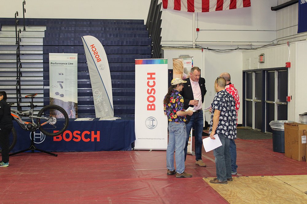 BoschHC_US's tweet photo. These students are an inspiration! We had a blast this weekend supporting the Tech Challenge State Championship presented by @FIRSTweets New Hampshire. 🤖 #NHstemsquad #stemsquad #morethanrobots #InventorsDay https://t.co/ddr5bJcb1N