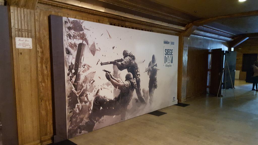King_Distilled's tweet photo. Just over 2 years ago began my love for @Rainbow6Game when I was flown out to LA to compete in #SiegeDay. In two days I'll be flying to Montreal to support my best friend and current player for @EvilGeniuses @nvKing_ at the #SixInvitational So stoked!! @ItsEpi @UbiJustin https://t.co/4fNiFEAd7j