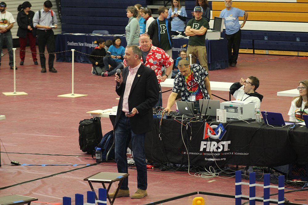 BoschHC_US's tweet photo. These students are an inspiration! We had a blast this weekend supporting the Tech Challenge State Championship presented by @FIRSTweets New Hampshire. 🤖 #NHstemsquad #stemsquad #morethanrobots #InventorsDay https://t.co/ddr5bJcb1N