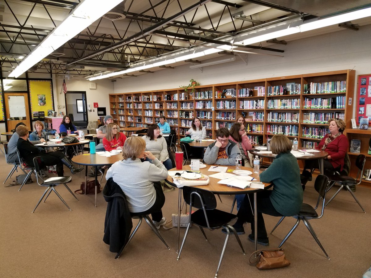 OBoyleLibrary's tweet image. NW MO librarians sharing and collaborating at spring meeting 
#MASL #whatwedo