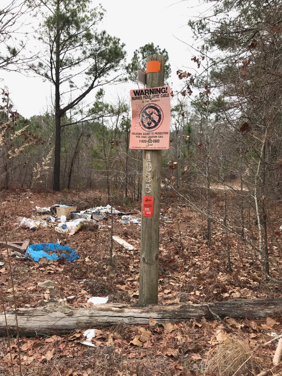 PalmettoPride's tweet photo. Another illegal dumpsite. This time in Lexington County. We're working with @LCSD_News and @CountyLex Solid Waste Management to determine if the site is on public or private property. #IllegalDumpsite #LitterTrashesEveryone #KSCB https://t.co/OL7gAuGqGE
