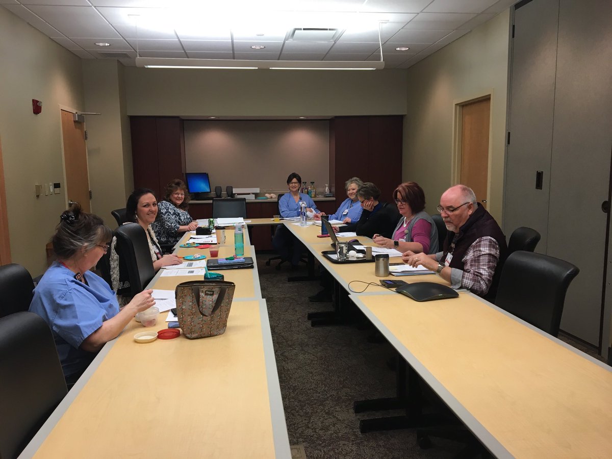 footinfever's tweet photo. A great start to my day, visiting with IU Health Blackford’s UBC. Nurses voices and inter professional teams coming together, assuring the best patient care! https://t.co/4n0YFlVgQG
