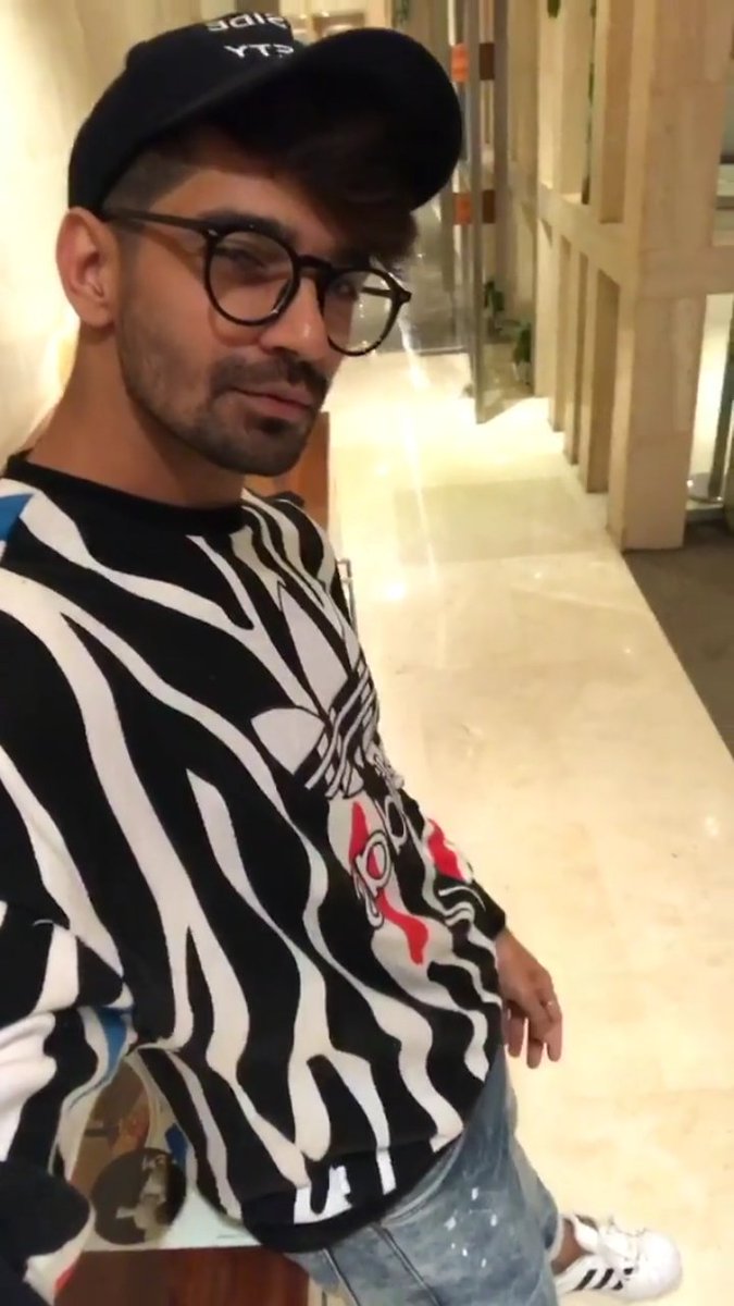 All_Vishal786's tweet photo. Aku mencintaimu @Vishal_singh786 . Semoga kamu selalu bahagia 😘😘😘 https://t.co/l2P1SiZxJt