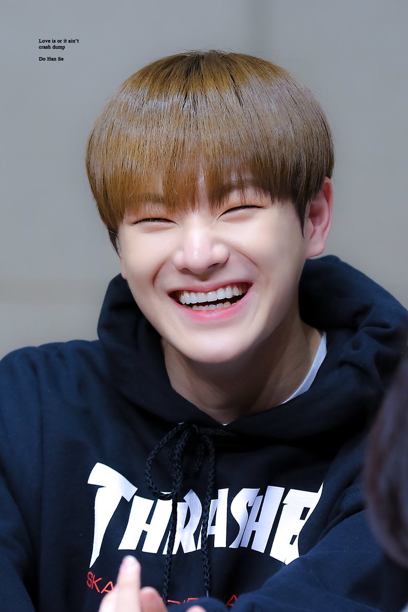 970925net's tweet photo. 171214 목동 팬싸  #한세 #도한세 #빅톤 #VICTON #나를기억해 @VICTON1109 

네 미소를 좋아해 #onmyway https://t.co/2PdZq3yOG4