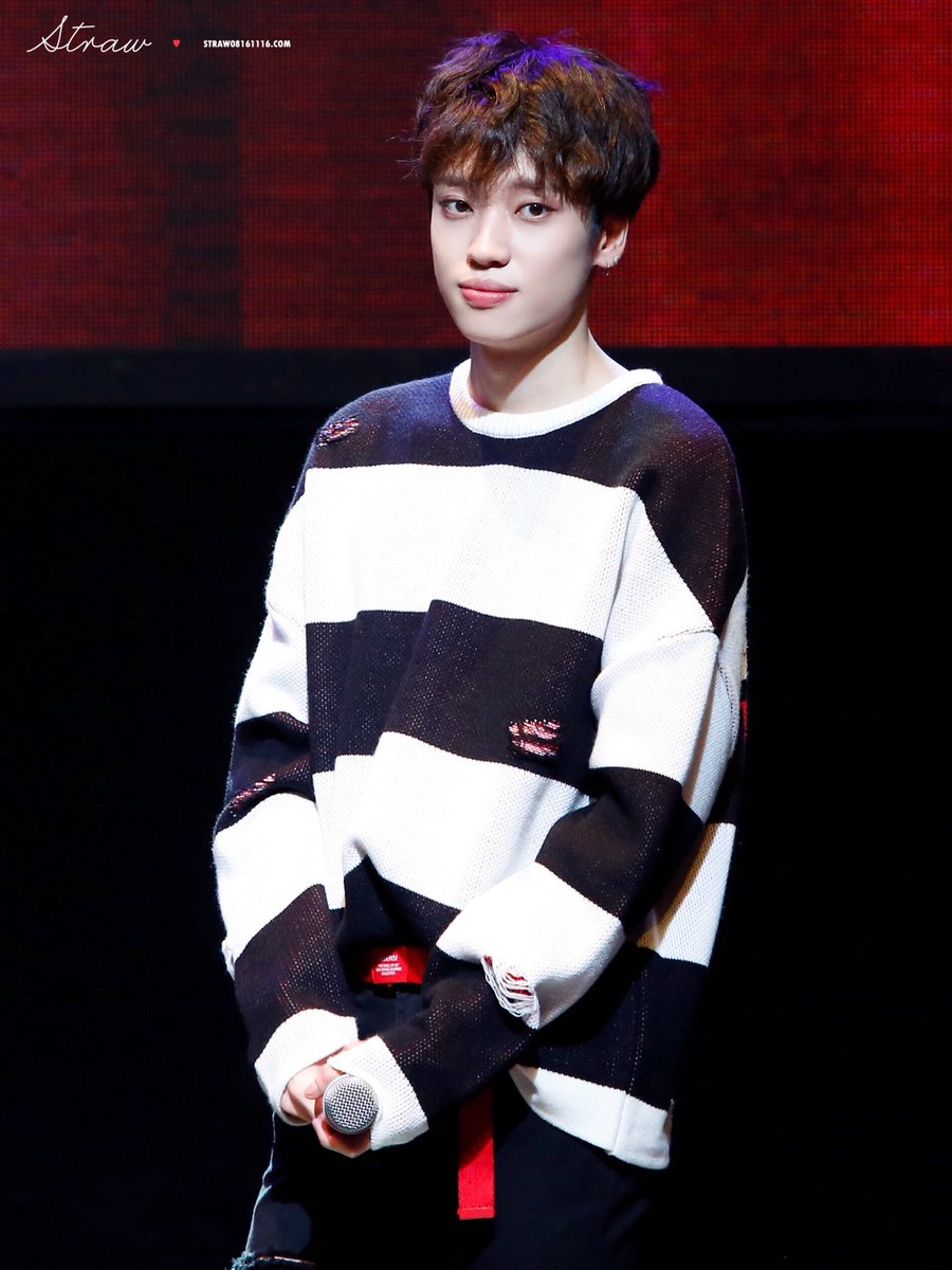 180210 :: TEEN TOP ANGEL 6TH FANMEETING 틴탑의 보이는 F·M [ 엔젤 ON AIR ]
(<a href="/TEEN_TOP/">틴탑(TEEN TOP)</a> ) #틴탑 #니엘 #안다니엘
팬을 바라보는 눈망울이 넘넘 이쁜사람♥️ 늘 좋아해!!!