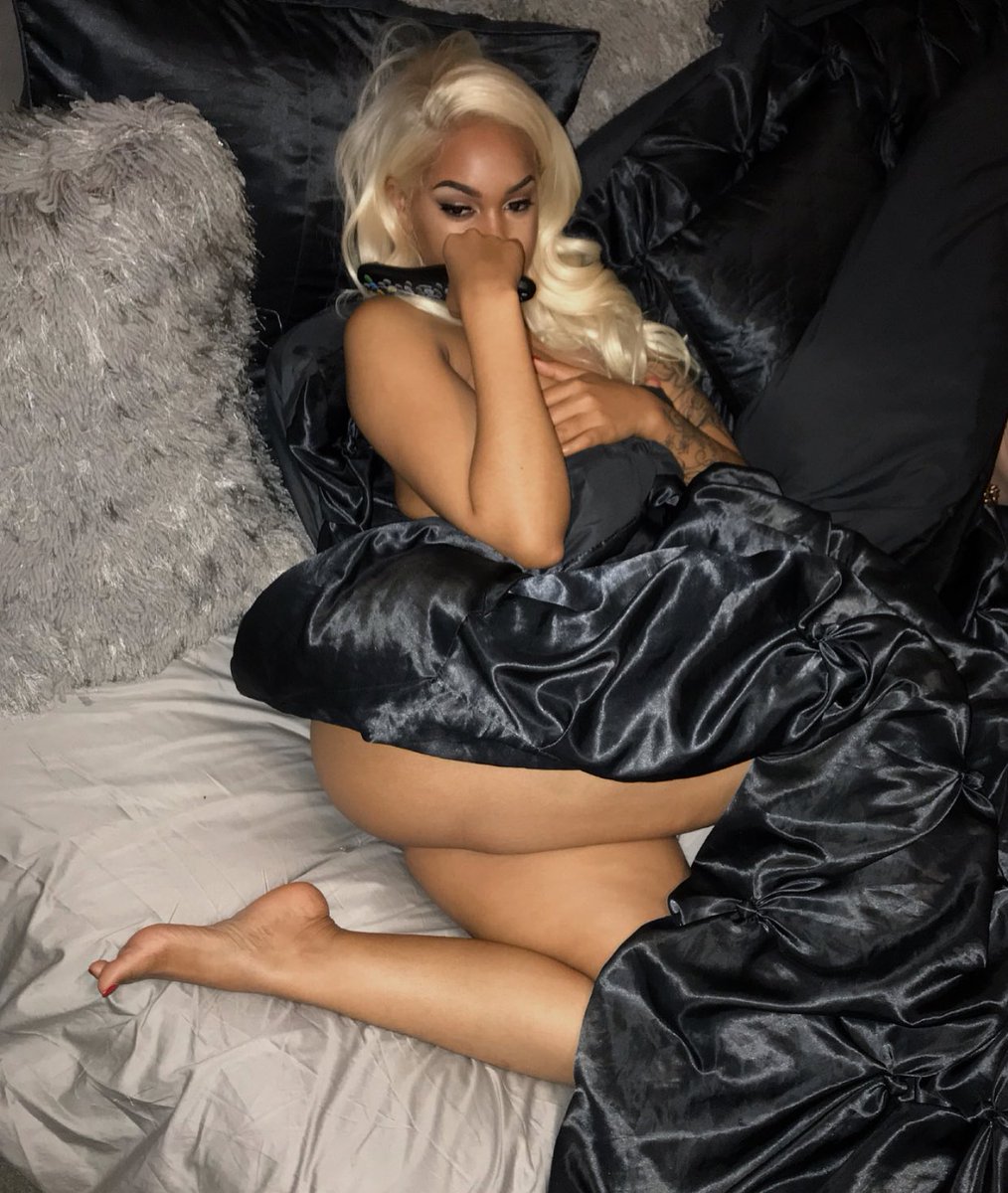 bigbooty69__'s tweet photo. Guess Who’s Up Early 🙃⛅️ https://t.co/XrMOwO1CpV