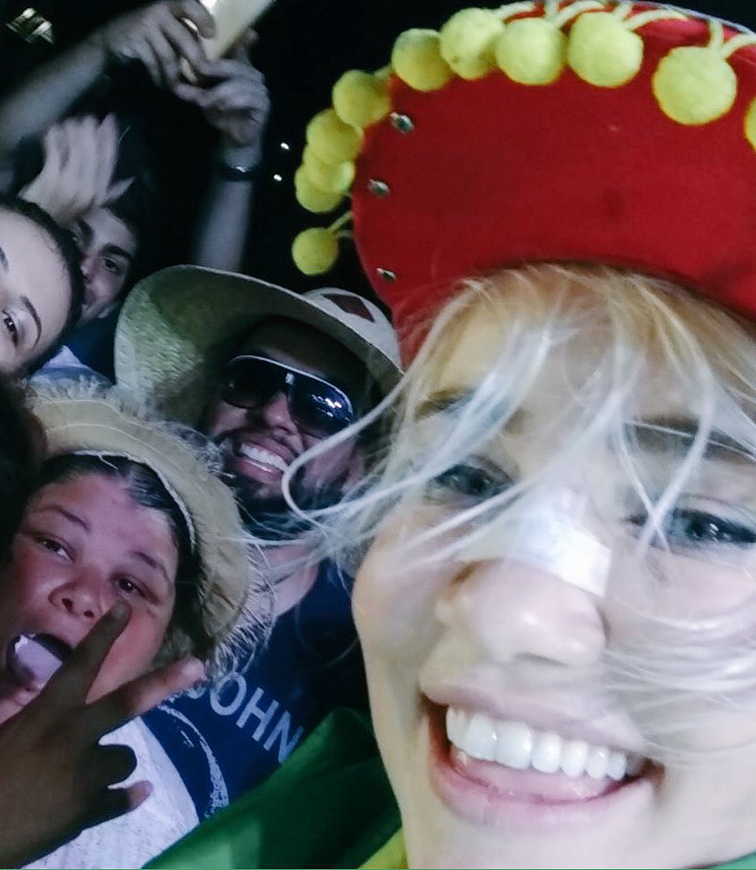 LUPA LINDA. tweet media