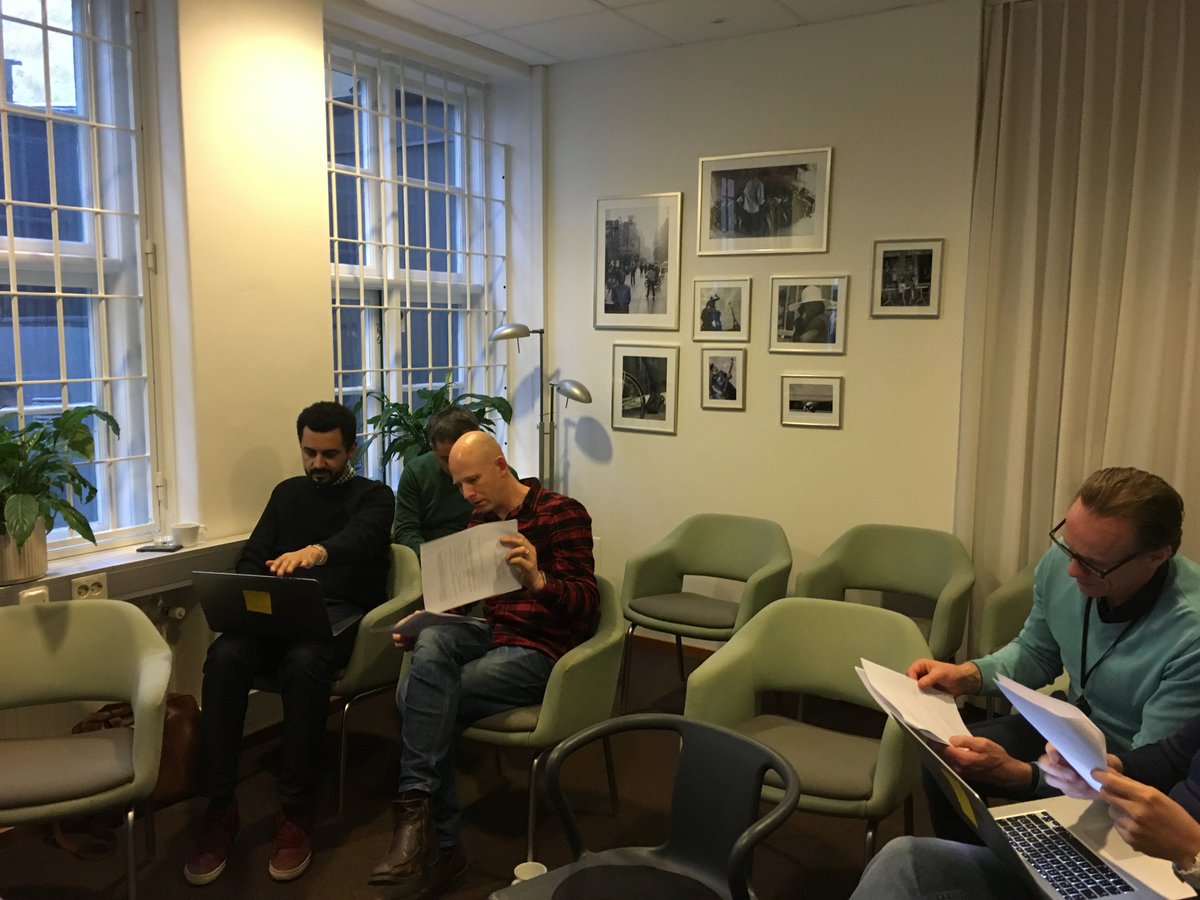 ChromaWay's tweet photo. Some pictures of our first #Postchain Hackathon with Intelleqt at their offices in Vasastan! August Botsford, Technical Director, and @kallerosenbaum , Lead Platform Dev, teaching #consortiumdatabase's tech! #blockchain https://t.co/v3v0SOSNQ9