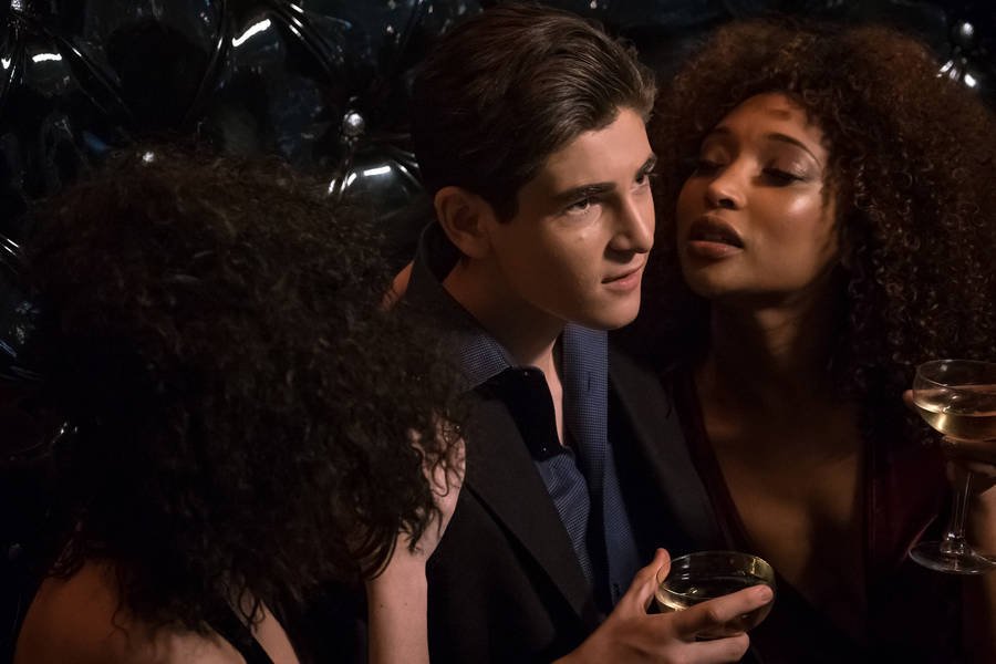 QuidVacuo_'s tweet image. Tenemos nuevas fotos de la nueva temporada de #Gotham. En ellas podemos ver al joven Bruce y The Sirens. #DCSeries #DC