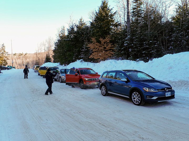 Nous sommes à Sacacomie pour le programme de conduite hivernale Volkswagen 4Motion! Lequel de ces véhicules Volkswagen prendriez-vous pour conduire sur la neige?