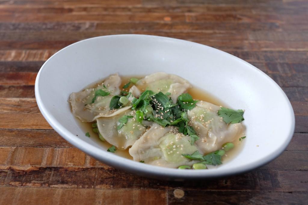 Some people are looking forward to Valentine's Day. We, on the other hand, are all about Chinese New Year. Here are 10 great dumplings to help you ring in the Year of the Dog- goo.gl/B9yC2Z