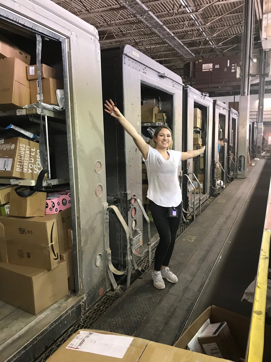 ZemanTeddi's tweet photo. Middleton had closed door preloads before drivers’ starts today! https://t.co/gZtjzy02jq