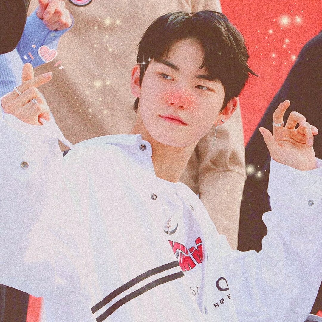hwallsoftt's tweet photo. ⋆*ೃ .⋆ ꒰ #HWALL ꒱⋆.ೃ*⋆
         ⋆↻ ꒰ #더보이즈 ┋#활 ꒱*·˚ ༘♡ ��� ❤ https://t.co/9ZOyrDCq38