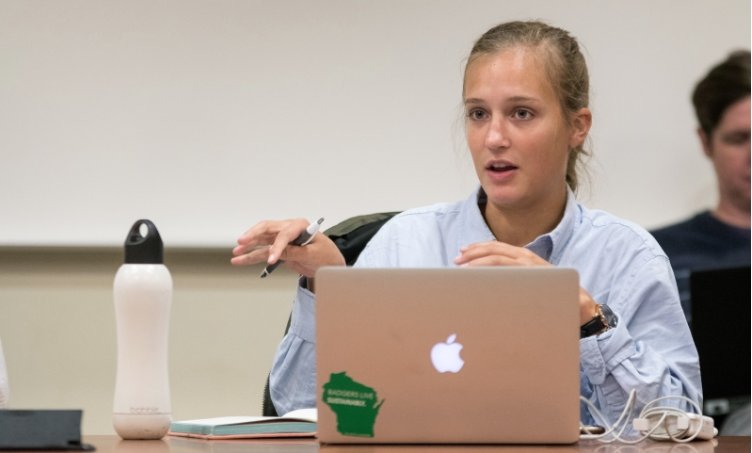 UniversitySolar's tweet image. New #student group at @UWMadison wants #school to commit to 100% #RenewableEnergy by 2030. bit.ly/2svefVb

#TransformationTuesday #HigherEd