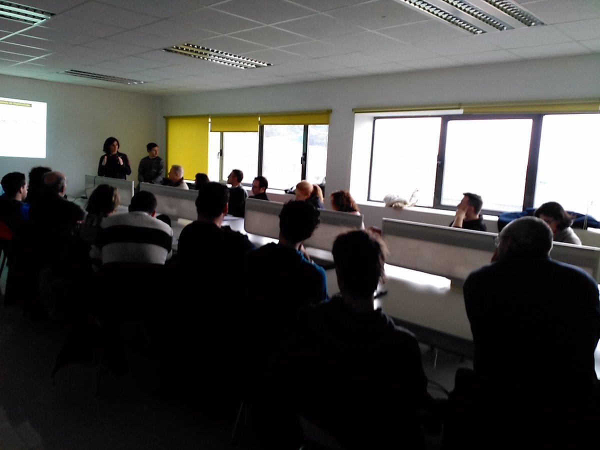 Segunda jornada del curso de #truficultura de la Diputación de #Palencia. Comienza <a href="/beadelaparra/">Beatriz de la Parra</a> de <a href="/ECMfungi/">ECM</a> hablando del Programa de Truficultura.