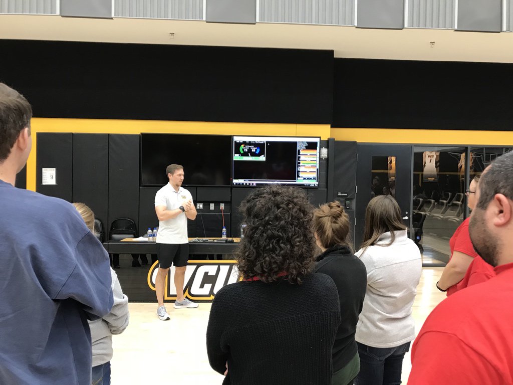 HCPS_Innovates's tweet photo. Amazed by the amount of coding involved in breaking down a college π game. #GameDayStats #RealTimeAdjustments https://t.co/KR7FThCpwV