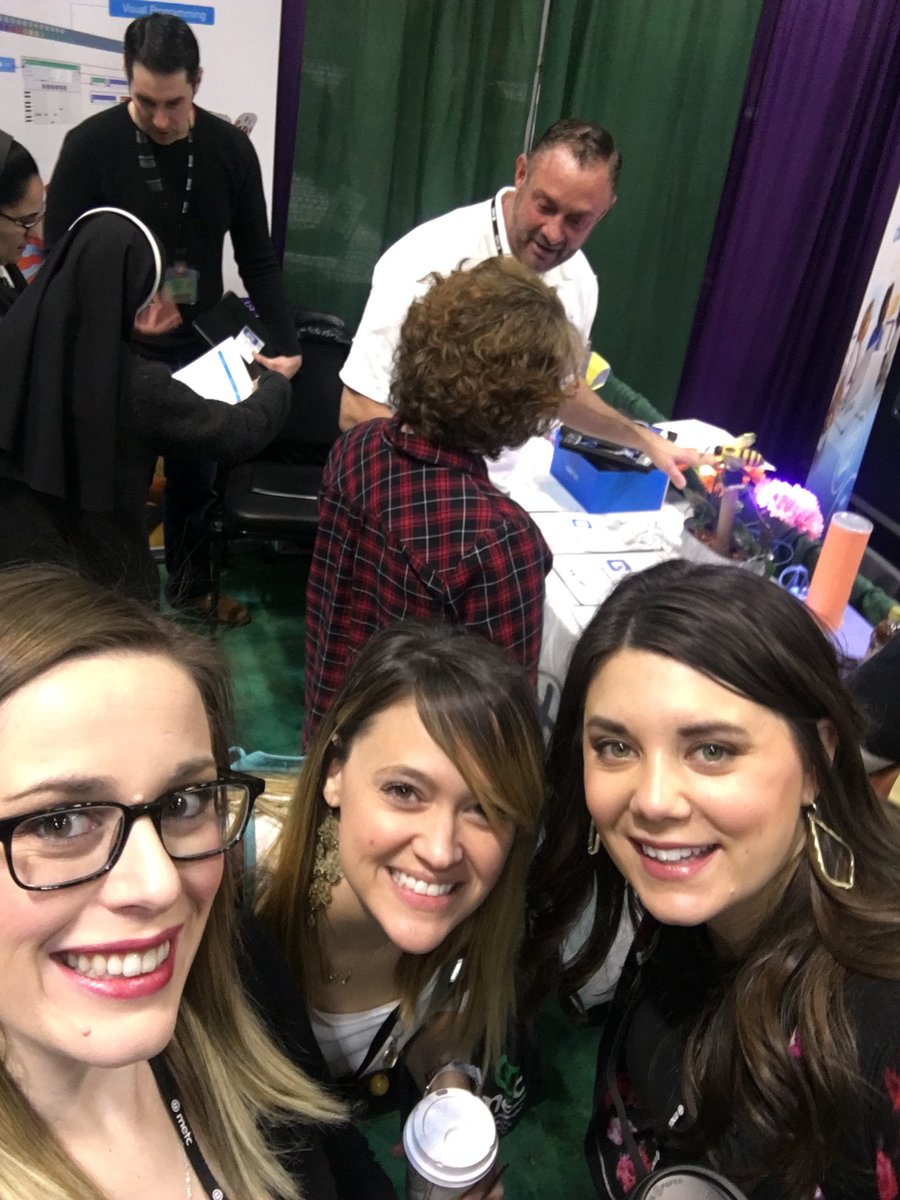 Mrs_Collier_6's tweet photo. Nurturing future innovators with @CubitEdTech ! #METC18 https://t.co/b6TyHXMIbi