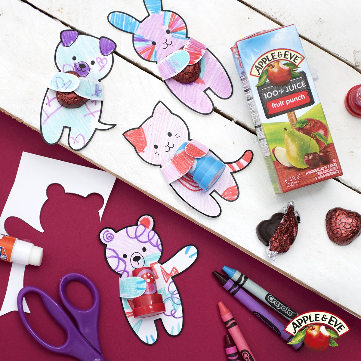 For last-minute classroom Valentines, just print out our template, decorate, and fill with your favorite treats. Get the print-outs: bit.ly/2BqAgr1