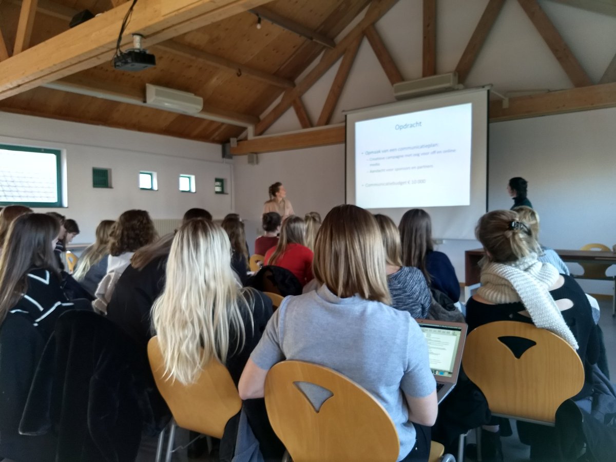 ArteveldeCOM's tweet image. Een nieuw semester betekent ook de start van de #praktijkcases in de derde schijf. Voor het @MIATGent bijvoorbeeld... Bedankt aan alle opdrachtgevers en succes aan alle studenten en begeleidende docenten!