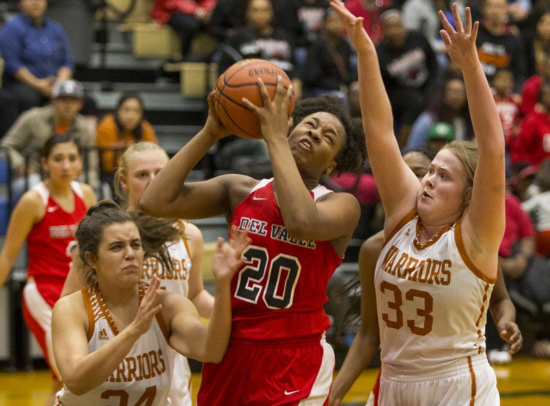 Career game from Makayla Coy helps Westwood girls basketball team rout Del Valle in playoff opener. atxne.ws/2srTolx