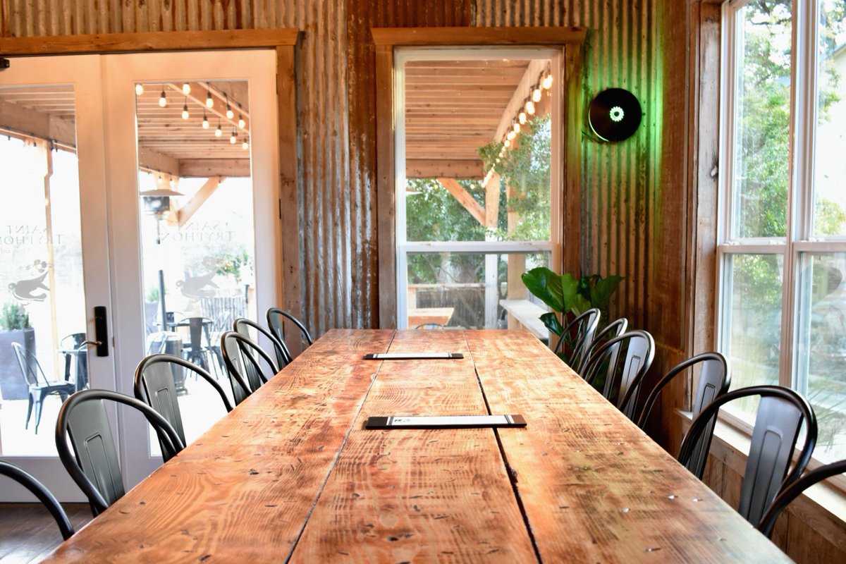 A fabulous review of <a href="/StTryphonWine/">Saint Tryphon Wine</a> by @sowingseedsblog is up today! ow.ly/zEuA30inqix