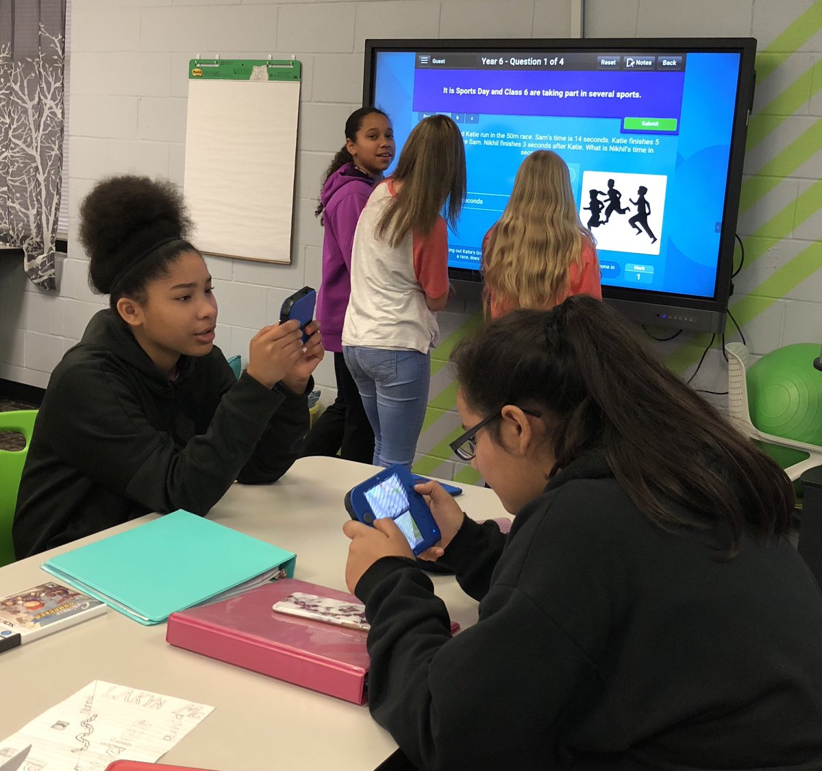 SBTeachELA's tweet photo. All involved learning. #gamification @NintendoAmerica #DISDconnect https://t.co/AUB0u2BXAi