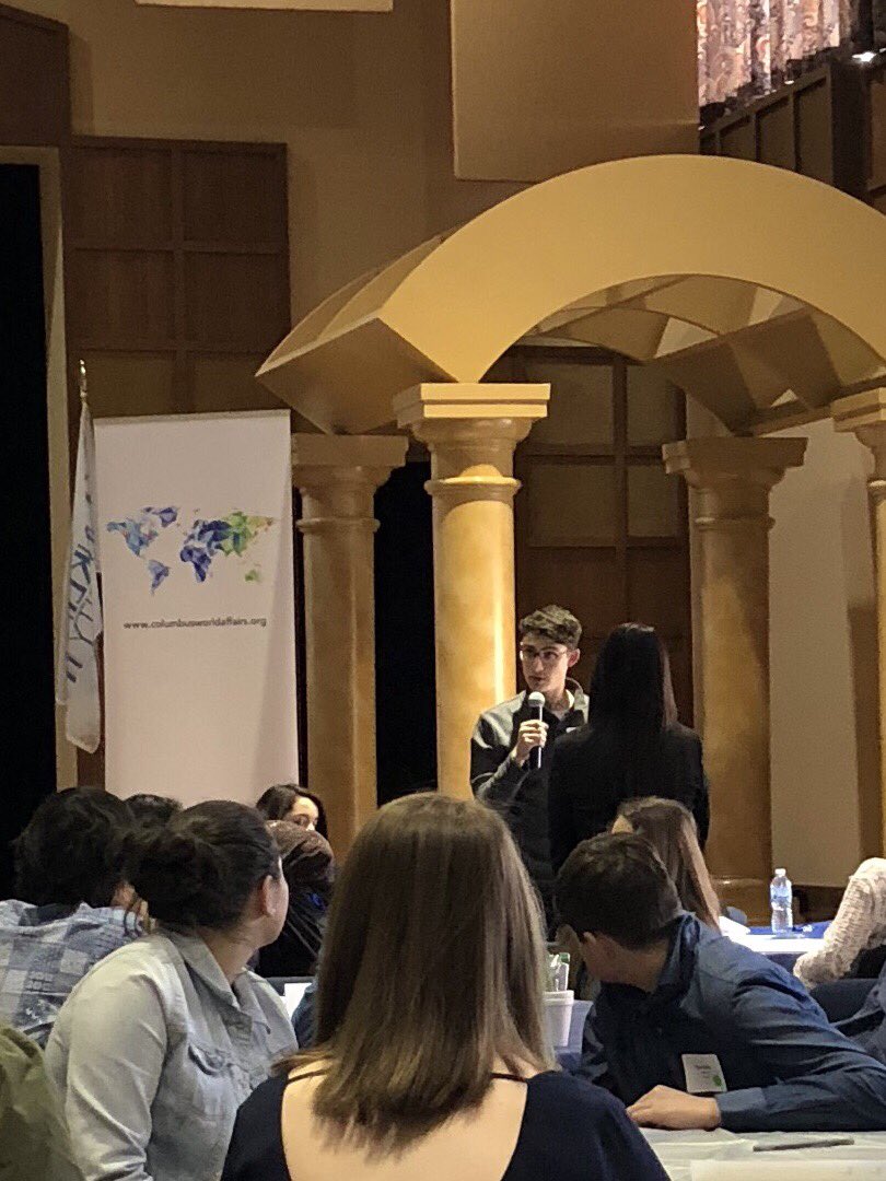 WNGlobalStudies's tweet photo. WNHS Global Scholars students getting a chance to discuss global issues and what we can do to help solve them. @CbusCCWA @WNHS_Warriors #WeAreWarriors https://t.co/T15hr2Ved6