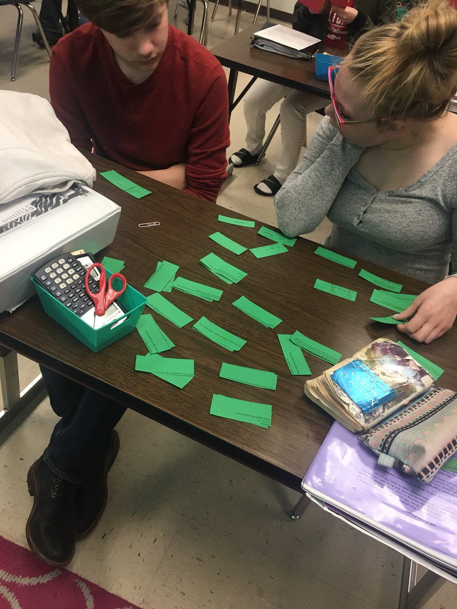 MrsHymanMath's tweet image. Trading card sorts today! #mathreview #testThursday