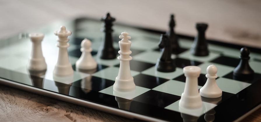 OrangeStudents's tweet photo. “The reality is that your middle schoolers will use their smartphone more in one week than they will attend your church in one year.” Knowing this, how can you be more strategic when it comes to teaching middle schoolers? Find out: https://t.co/XQjrBs0Qoi https://t.co/h1fVsqsbye