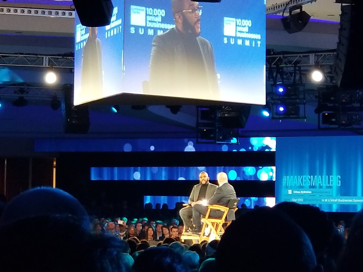 ADCitizen17's tweet photo. Lessons from Tyler Perry: "Hyper-focus on that one thing you fully believe in and stick with it." #MakeSmallBig #applieddev #10KSB https://t.co/FD0iDIQJpe
