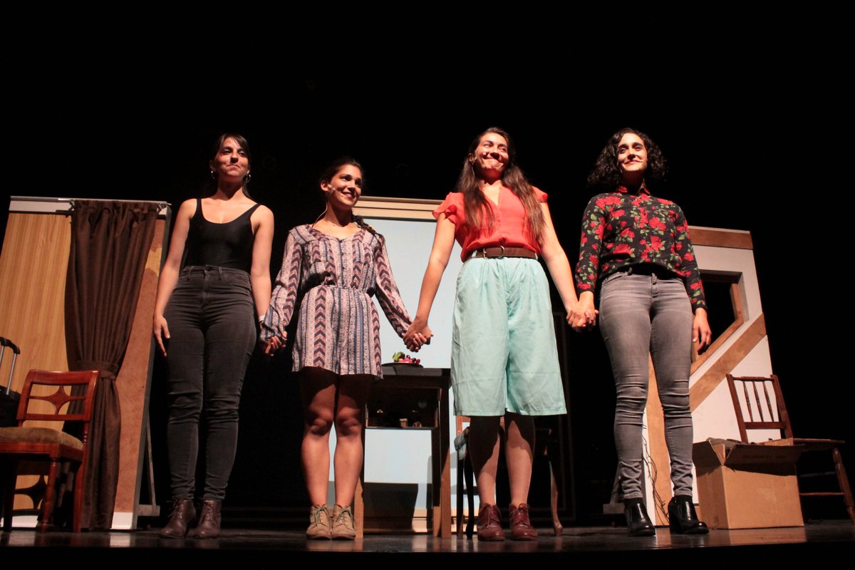 teatrooriente's tweet photo. ÉXITO DE PÚBLICO. 15 mil personas asistieron al Festival de Teatro Chileno #ProvidenciaMásTeatro en sus 21 obras realizadas en el Teatro y Parque Inés de Suárez. Agradecemos a todos quienes fueron parte de esta gran fiesta del teatro. #ProviEventos #VeranoEnProvi @santiagooff https://t.co/EPc60DbIrh