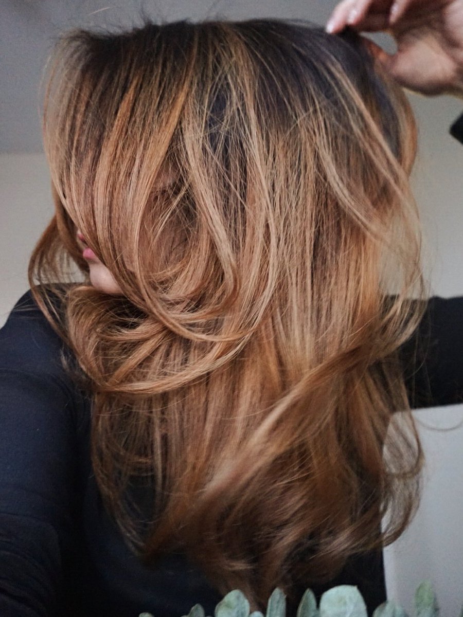 sanctuarywillyb's tweet photo. check out @marleighculver mane! color by Kaitlin and cut by James! #mane #hairenvy #bronde #sanctuarysalon #sanctuarysalonyc #sanctuarywillyb #brooklynhair #brooklynsalon #williamsburg #williamsburghair #williamsburgsalon #ecofriendly #ecoluxe #crueltyfree #olaplex #wella https://t.co/cxBCJAIAtO